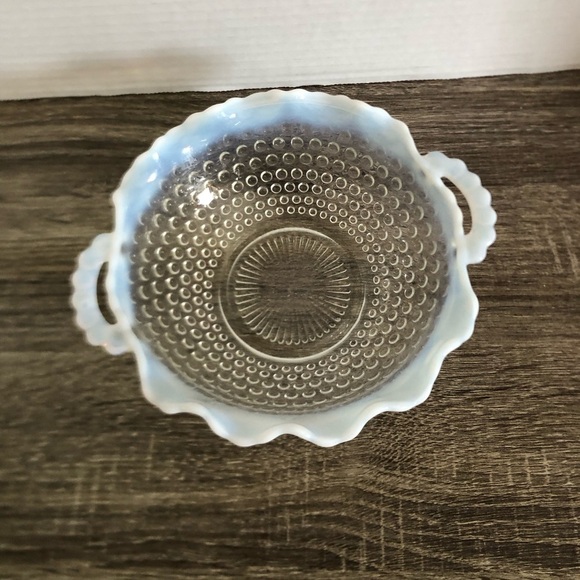Vtg Hobnail Handled Bowl with Opal Rim - Picture 3 of 14